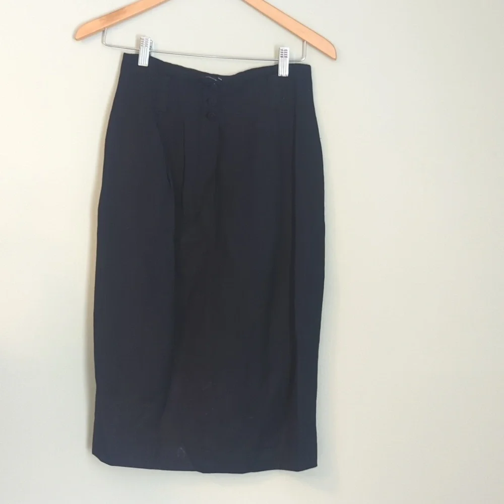 Mondi Black and Cream‎ Geometric Skirt Suit, EU 36